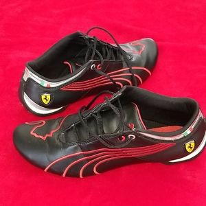 Ferrari Puma sneakers